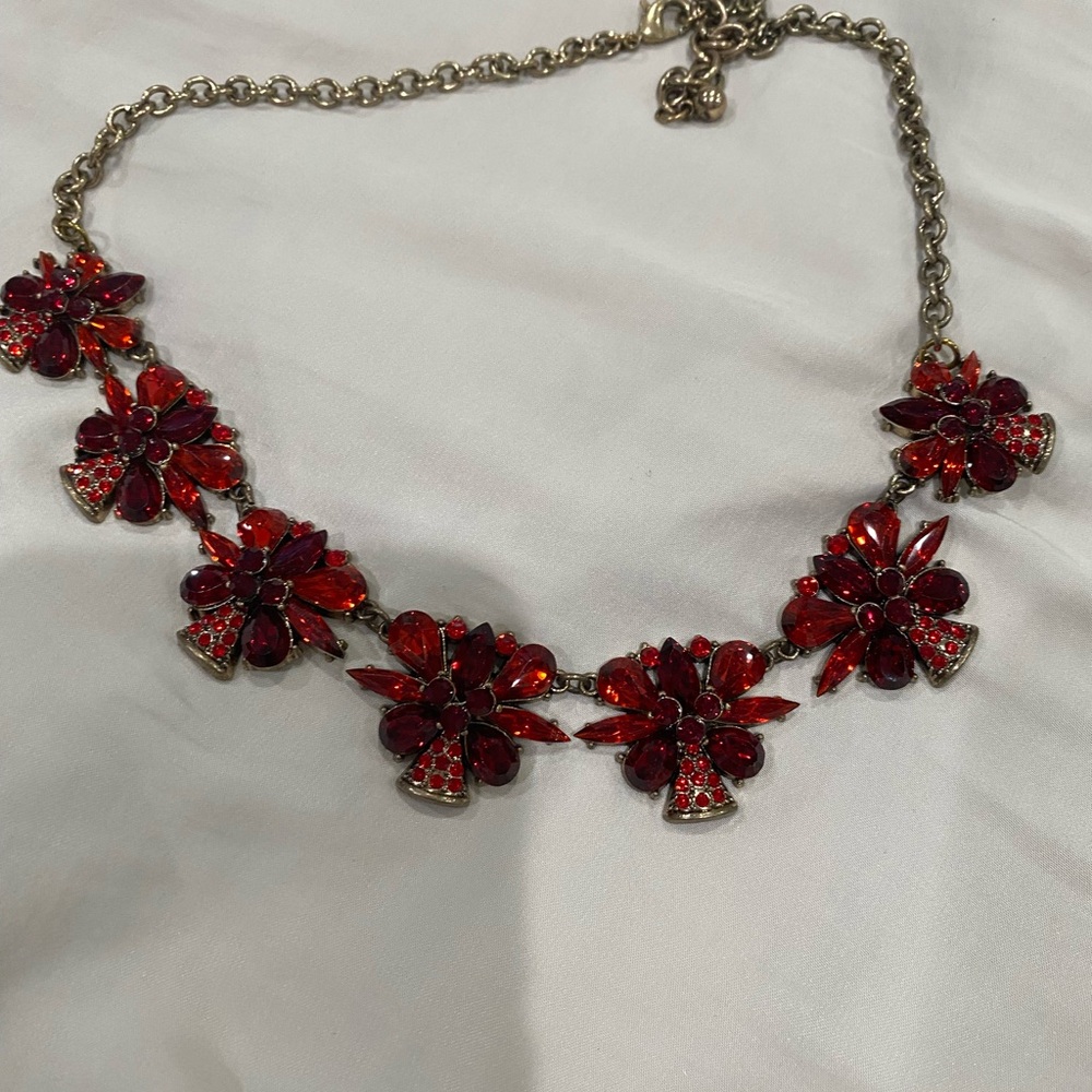 Elegant Red Floral Necklace